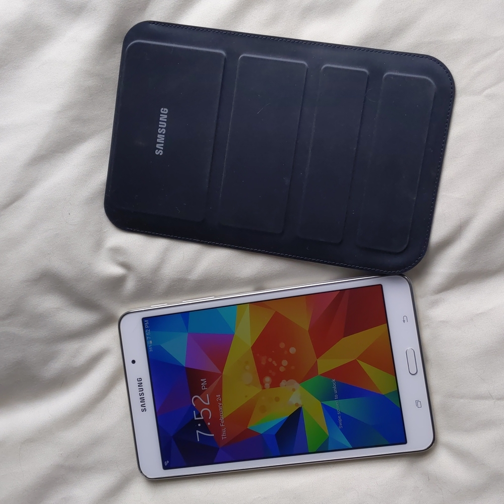 Samsung Galaxy Tab 4- 7" White